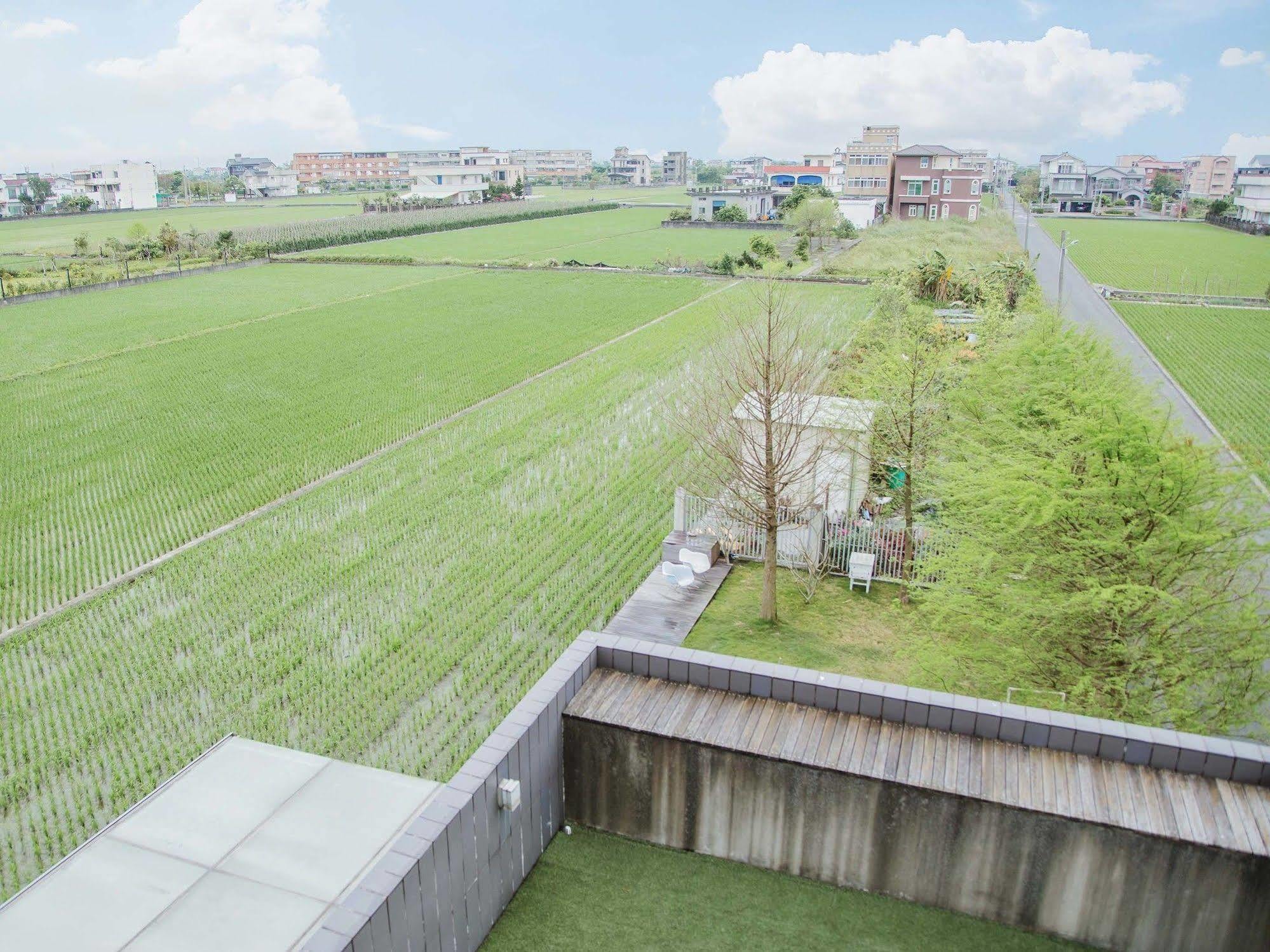 Outside Inn Luodong Exterior foto
